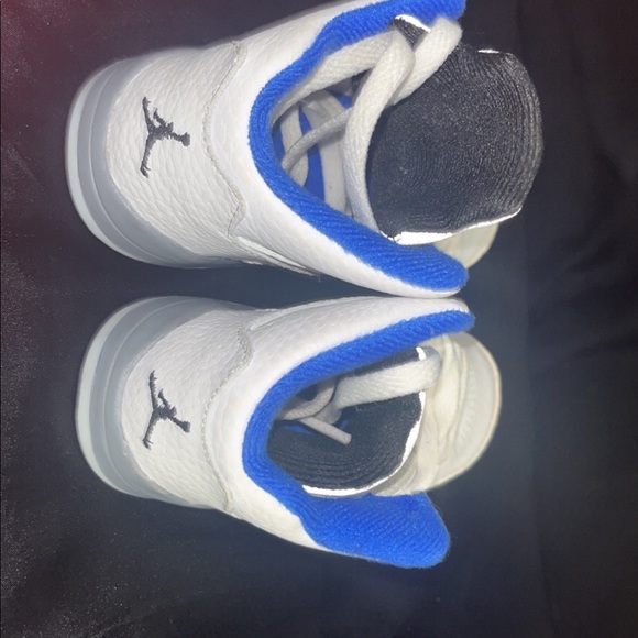 Jordan 5s - Picture 2 of 4